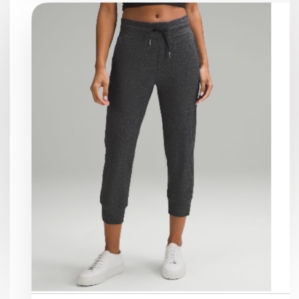 Lululemon Ready to Rulu High Rise Cropped Jogger